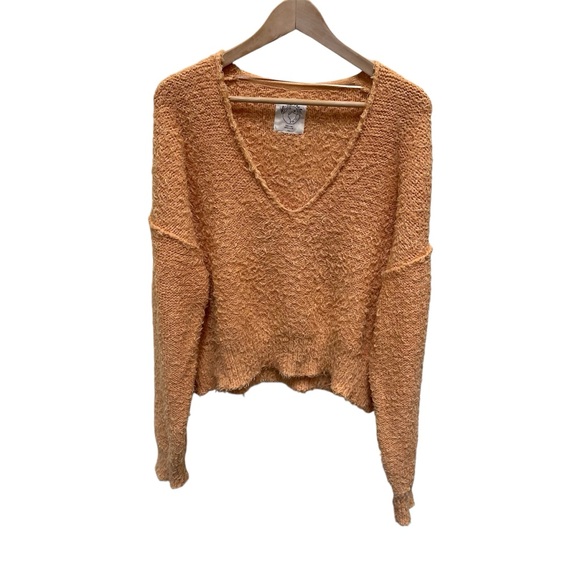 Free People Theo V-Neck Dropped-Shoulder Winter Sweater Size Medium - Picture 4 of 11